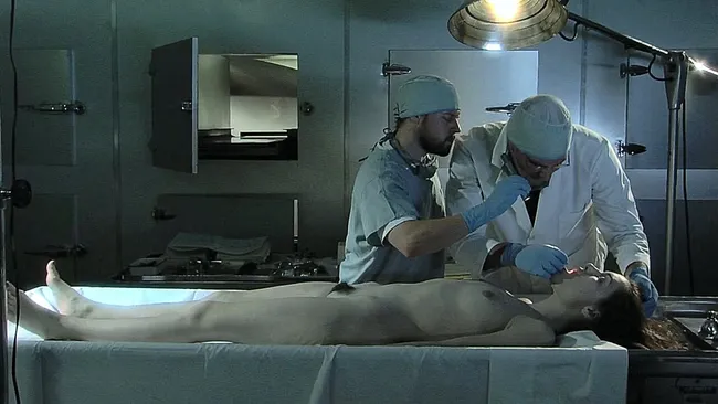 Қыз жыныстық қатынас кезінде не сезінеді?