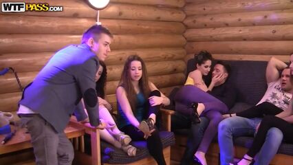 Русская групповуха молодых студентов с двойным проникновением