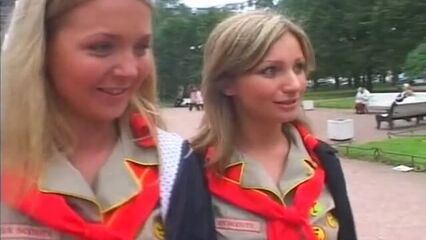 Русские студентки согласились на групповой анальный секс