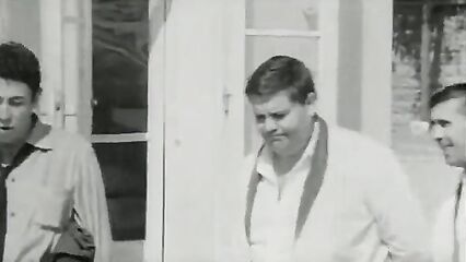 Тинто Брасс: Кто работает, тот потерян (На вершине мира) 1963