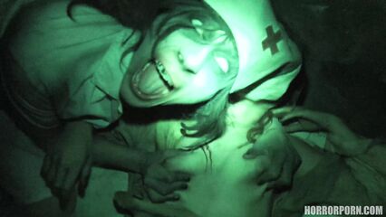 Порно ужасы: Больничные призраки в психбольнице