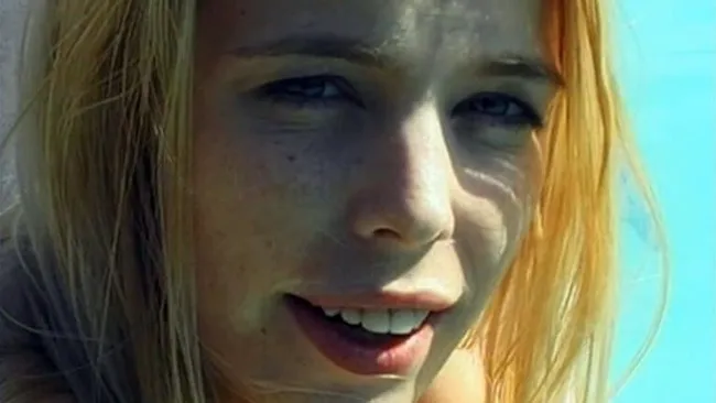 Аниса Азизованың Душанбедегі сексі Жігіт пәк қызбен жыныстық қатынасқа түскен